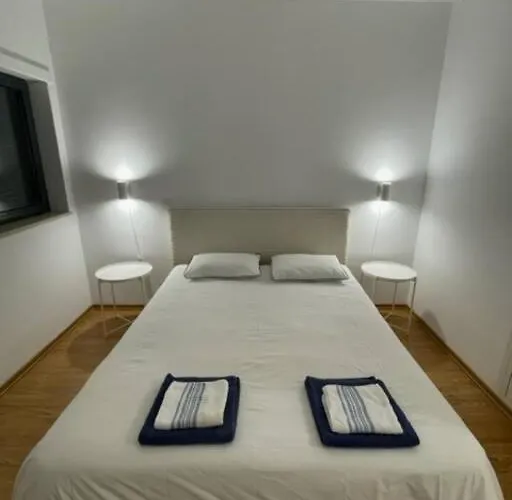 Em Frente A Appartement *