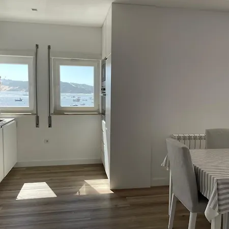 Em Frente A Appartement *