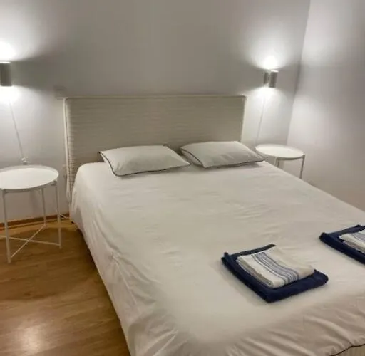 Em Frente A * Sao Martinho do Porto