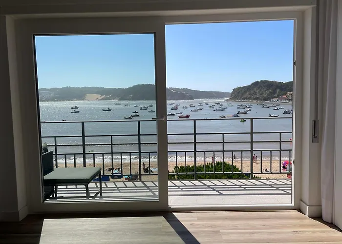 Em Frente A Sao Martinho do Porto